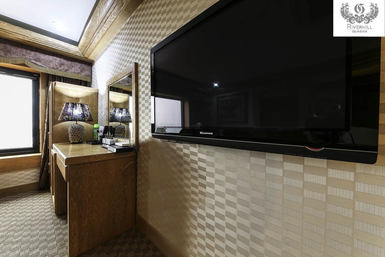Gunsan River Hill Tourist Hotel Exterior photo